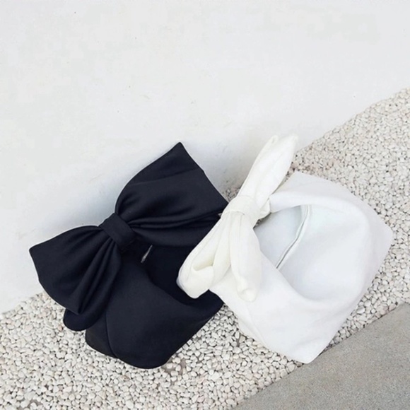 Large Bow Clutch Shoulder Bag - Picture 5 of 7